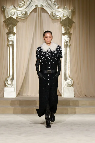 Look 35